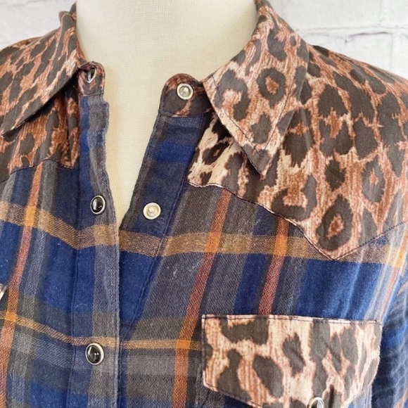 Johnny Was Leopard Plaid Western Shirt - Picture 4 of 5